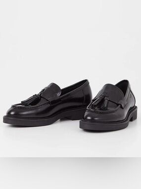 Vagabond Black Tassel Leather Loafers for Women
